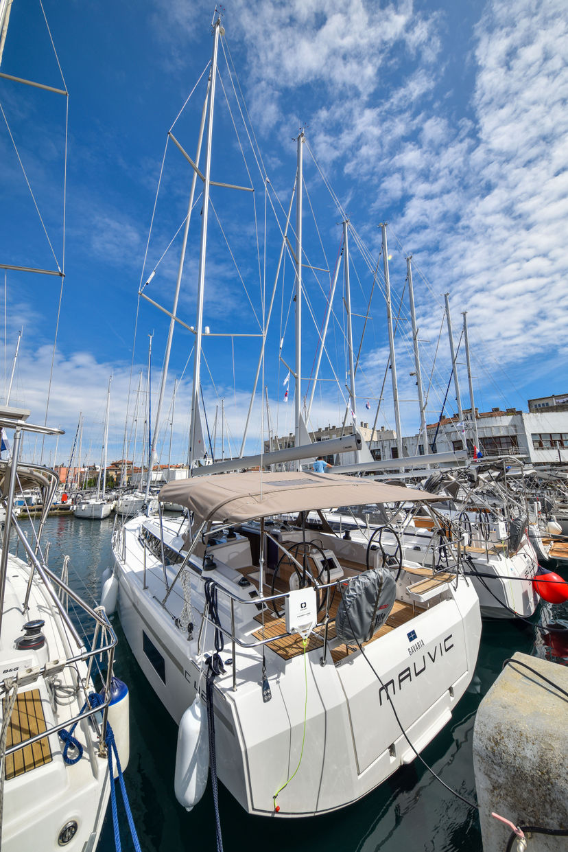 Bavaria Yachtbau C42 Mauvic