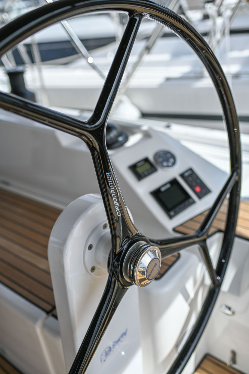 Bavaria Yachtbau C42 Mauvic