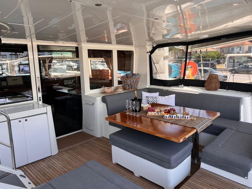 Lagoon 52 Saga