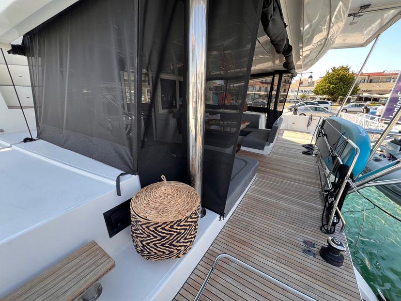 Lagoon 52 Saga