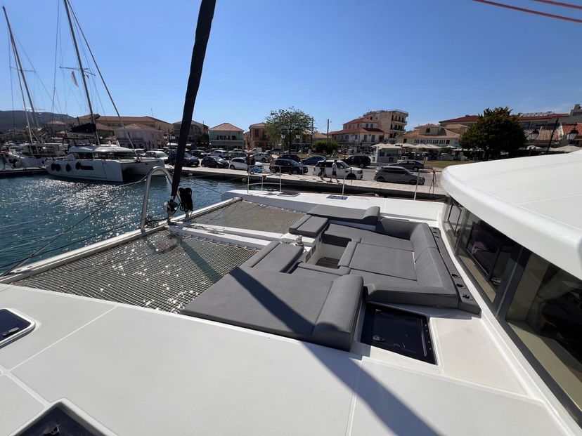 Lagoon 52 Saga