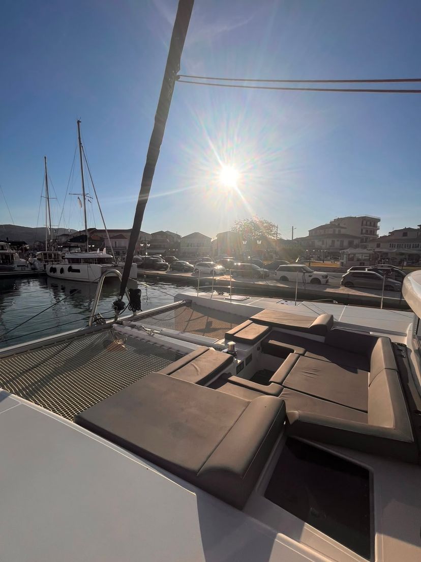 Lagoon 52 Saga