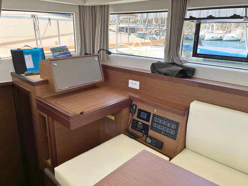Lagoon 40 Drifter