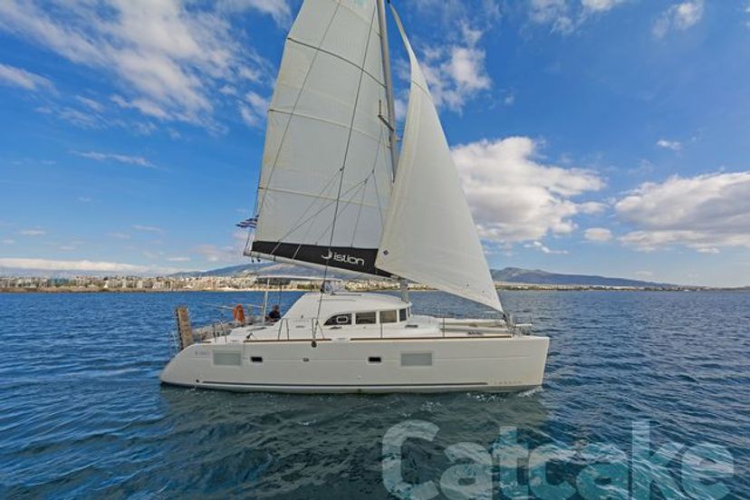 Lagoon 38 Catcake