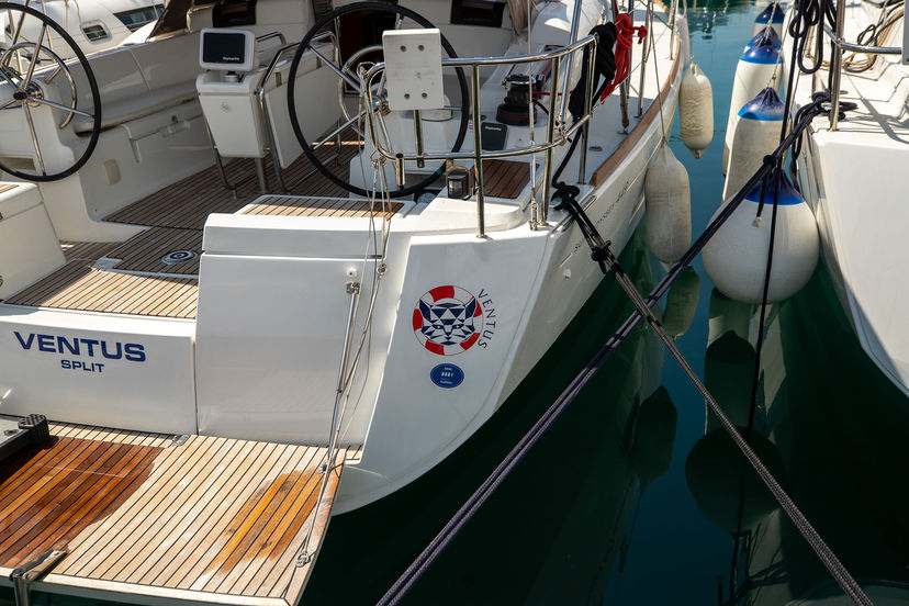 Jeanneau 49 Ventus
