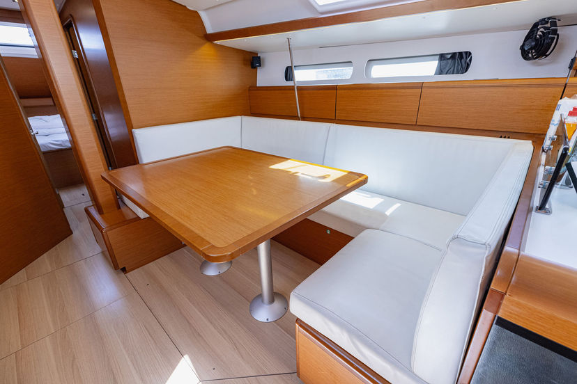 Jeanneau 49 Ventus