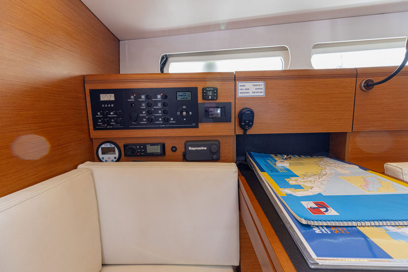 Jeanneau 49 Ventus