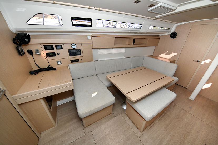 Beneteau 40 Orion