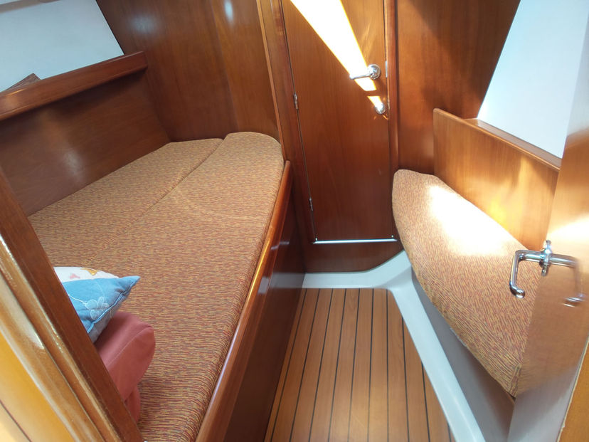 Beneteau 393 Škuribanda (refitted 2023)