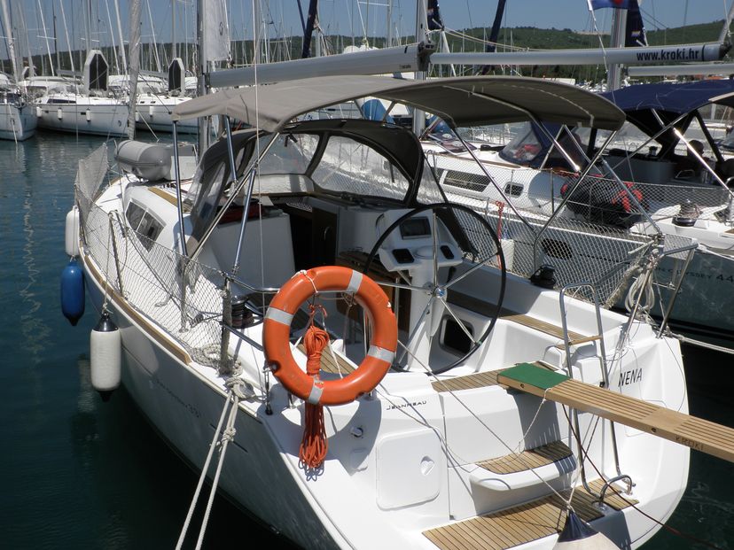 Jeanneau 33 NENA