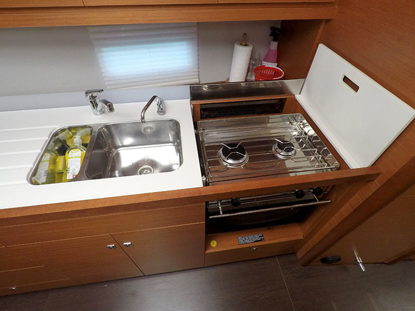 Dufour Yachts 43 SWEETEST TAB00