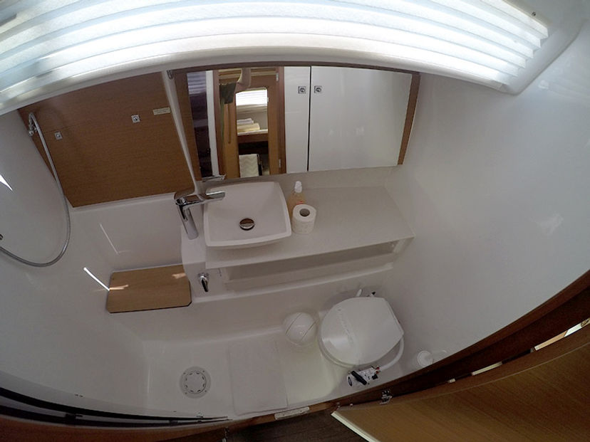 Dufour Yachts 43 SWEETEST TAB00