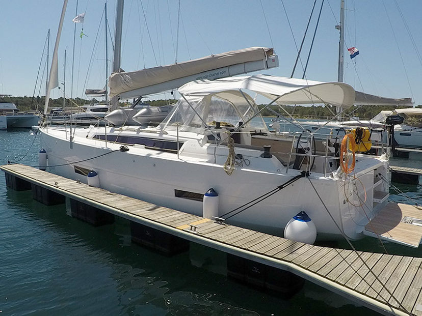 Dufour Yachts 43 SWEETEST TAB00
