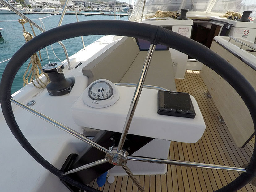 Dufour Yachts 43 SWEETEST TAB00