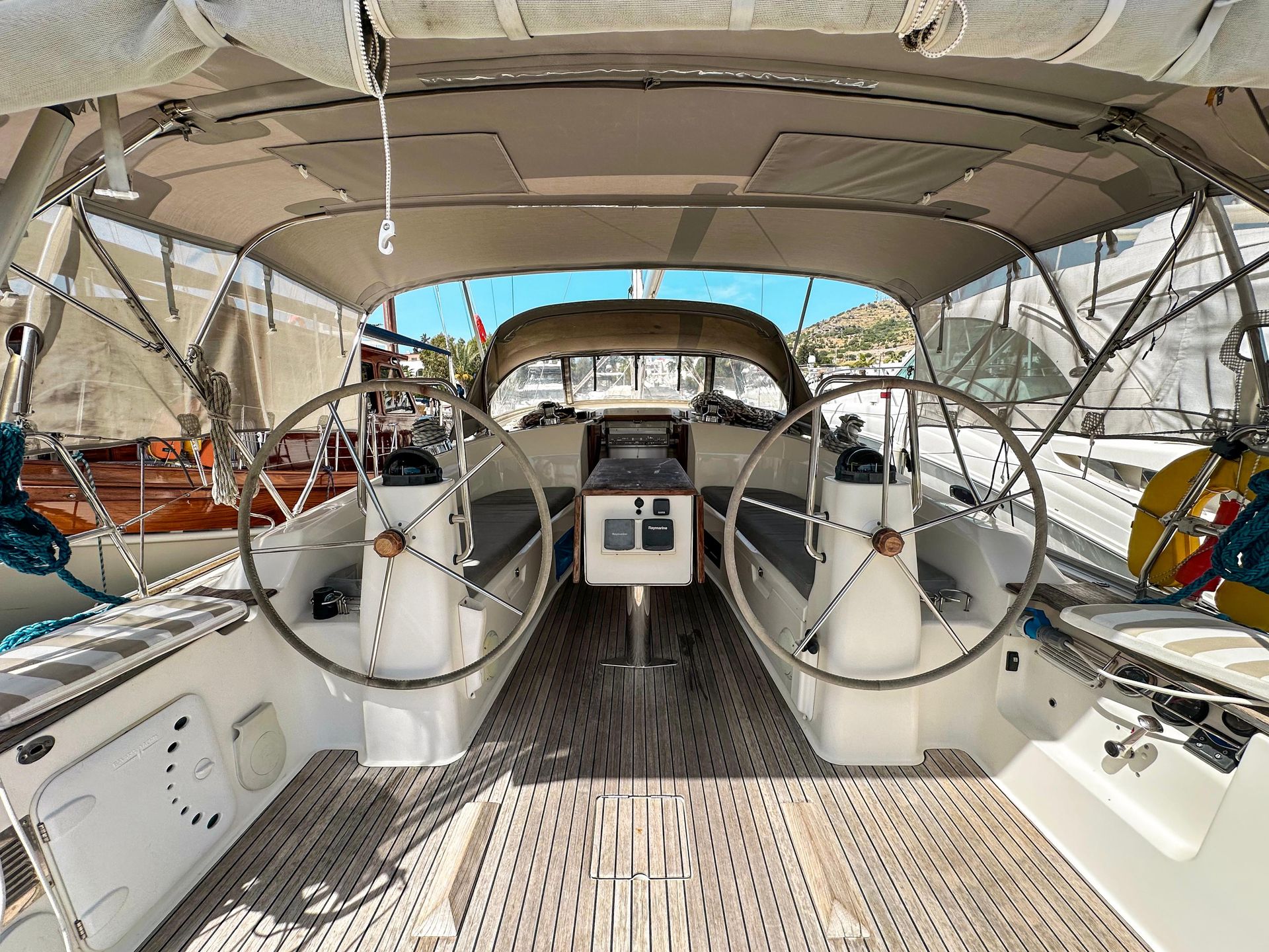18486-05-SPARK_1_Cockpit.BONBON_SAILING_Bodrum_2024_jpg-1713345564036.jpg