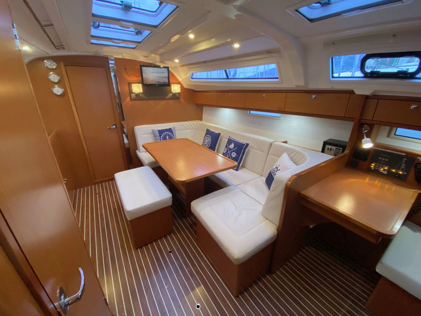 Bavaria Yachtbau CRUISER 41 Raven