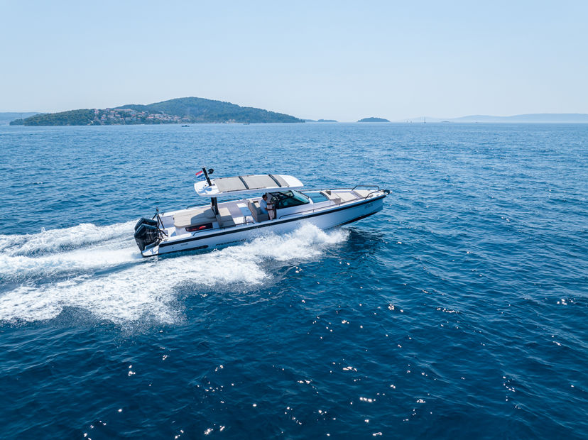 Axopar Boats 37 OPIJUM