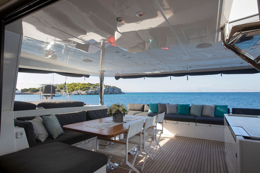 Lagoon 620 Phantom