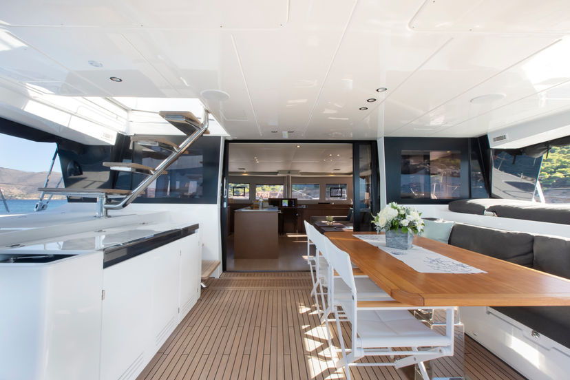 Lagoon 620 Phantom