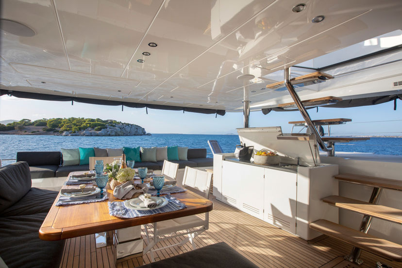 Lagoon 620 Phantom