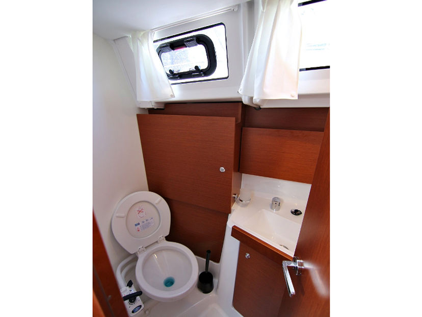 Beneteau 38 ARIELA 