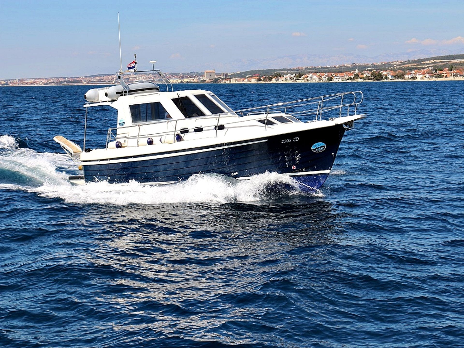 19186740263200096_adria1002v_lavsa.JPG
