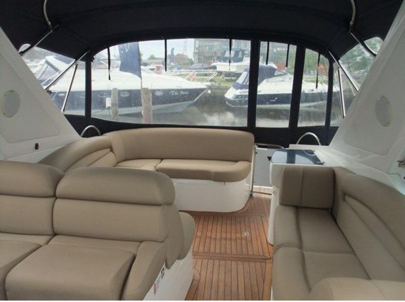 Sealine Elaine