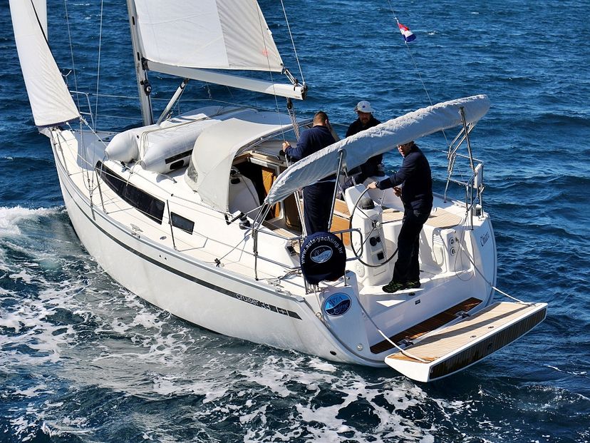 Bavaria Yachtbau CRUISER 33 CHIARA