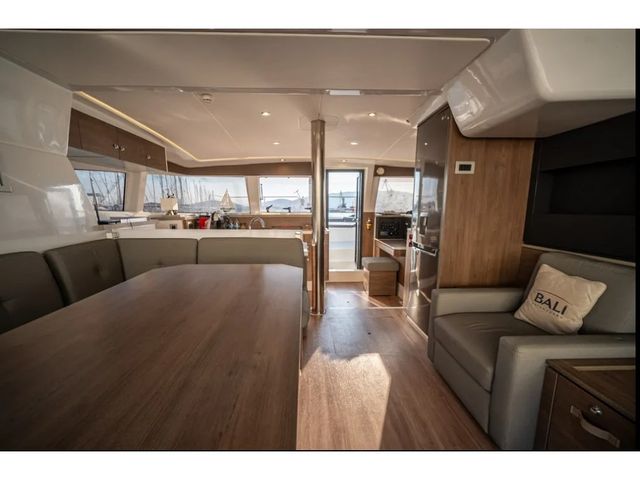 Bali Catamarans 4.2 AF-B4.2