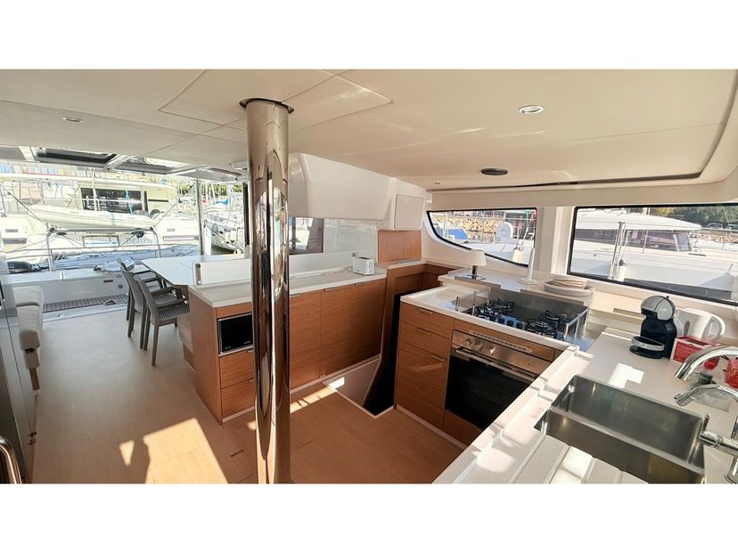 Bali Catamarans 4.4 Seven