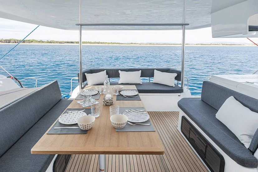 Aventura Catamarans Pronto Sail