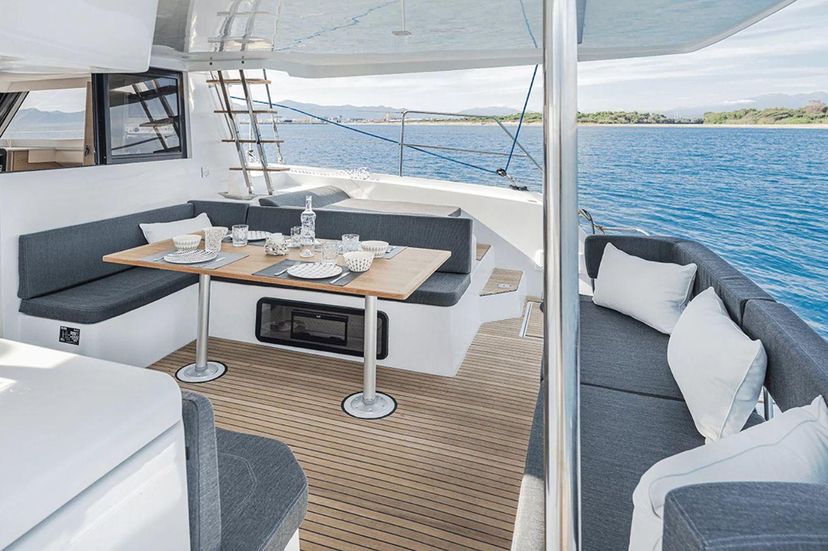 Aventura Catamarans Pronto Sail
