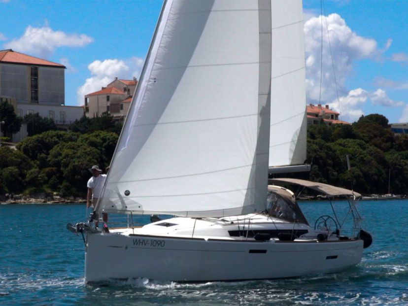 Jeanneau 38 Tina
