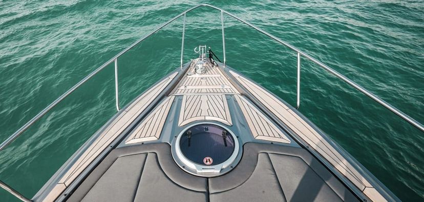 Pershing 5x Grey