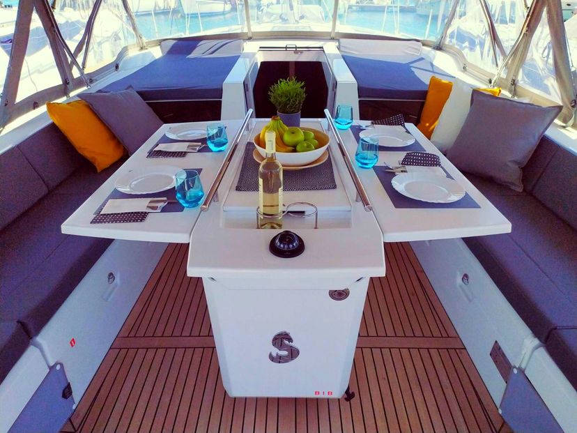 Beneteau OCEANIS 51.1 Infinity
