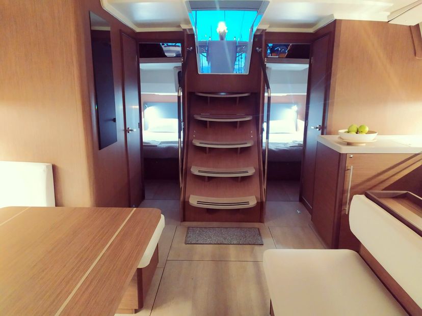 Beneteau OCEANIS 51.1 Infinity