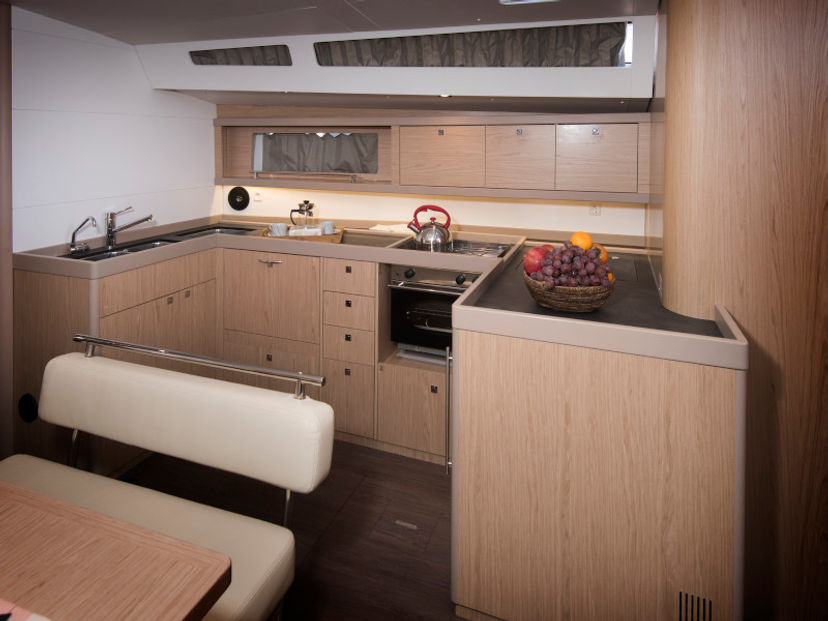 Beneteau OCEANIS 48 TRIM