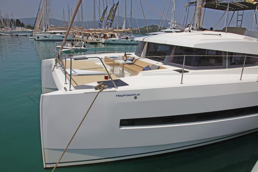 Bali Catamarans 4.1 HEPHAESTUS