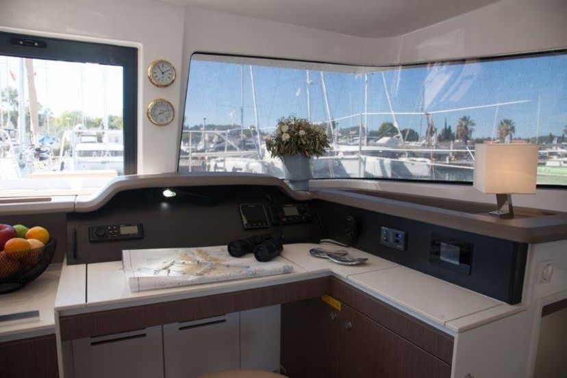Bali Catamarans 4.1 HEPHAESTUS