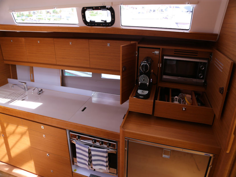 Dufour Yachts GRAND Sea  Hawk 