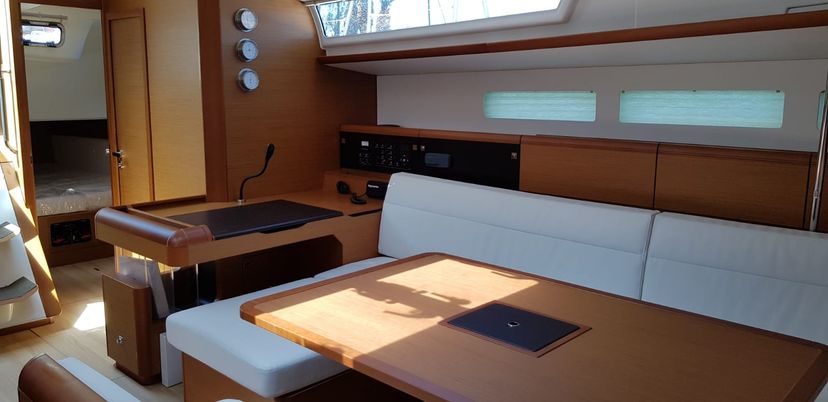 Jeanneau 51 Pata