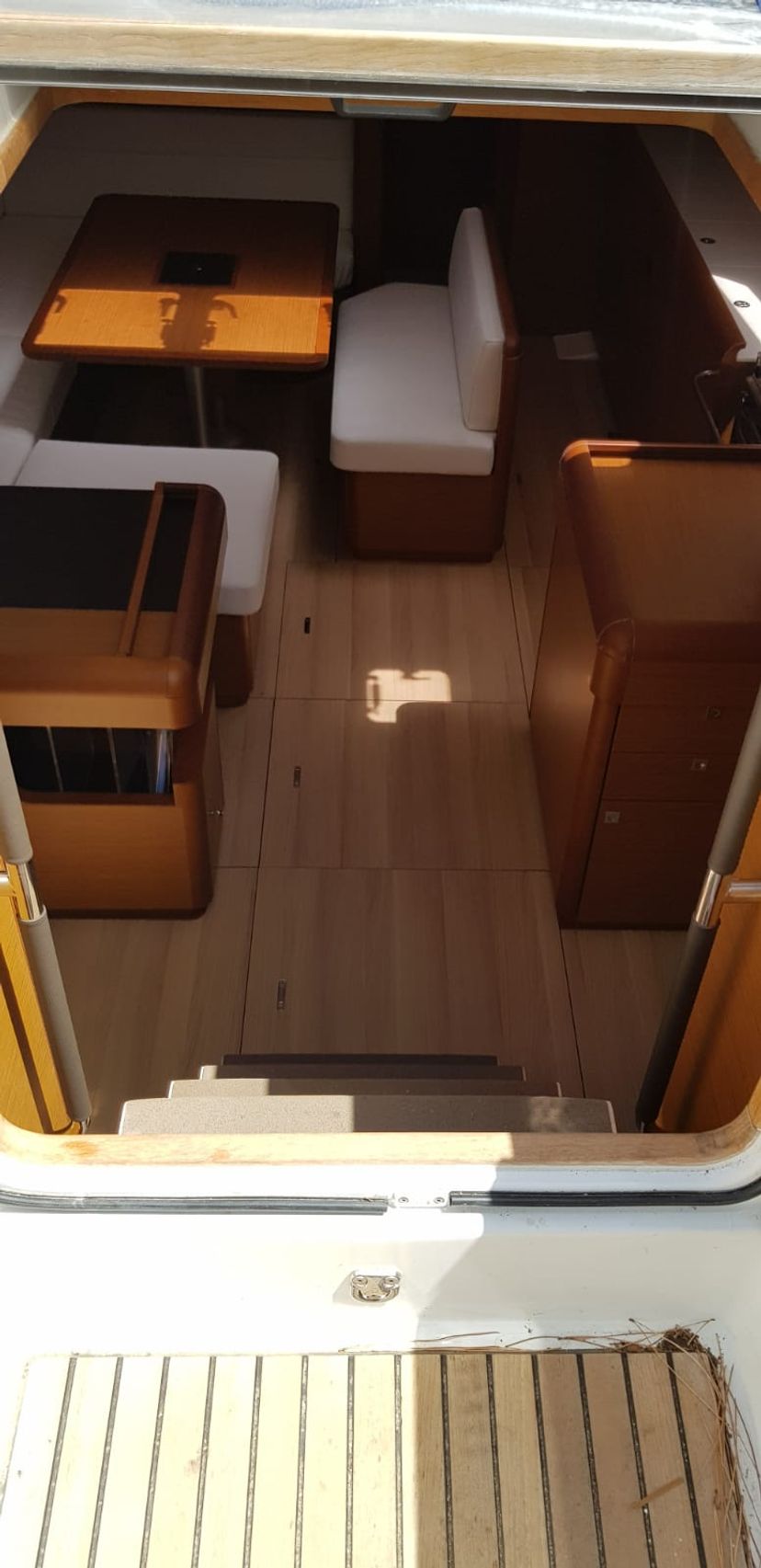 Jeanneau 51 Pata