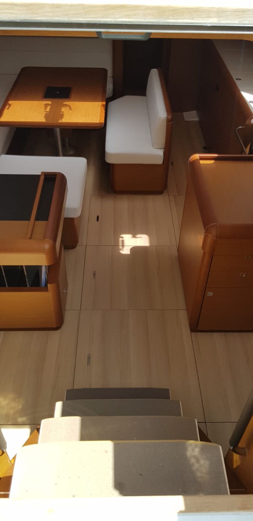 Jeanneau 51 Pata