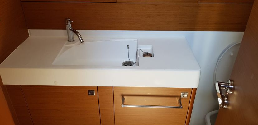 Jeanneau 51 Pata