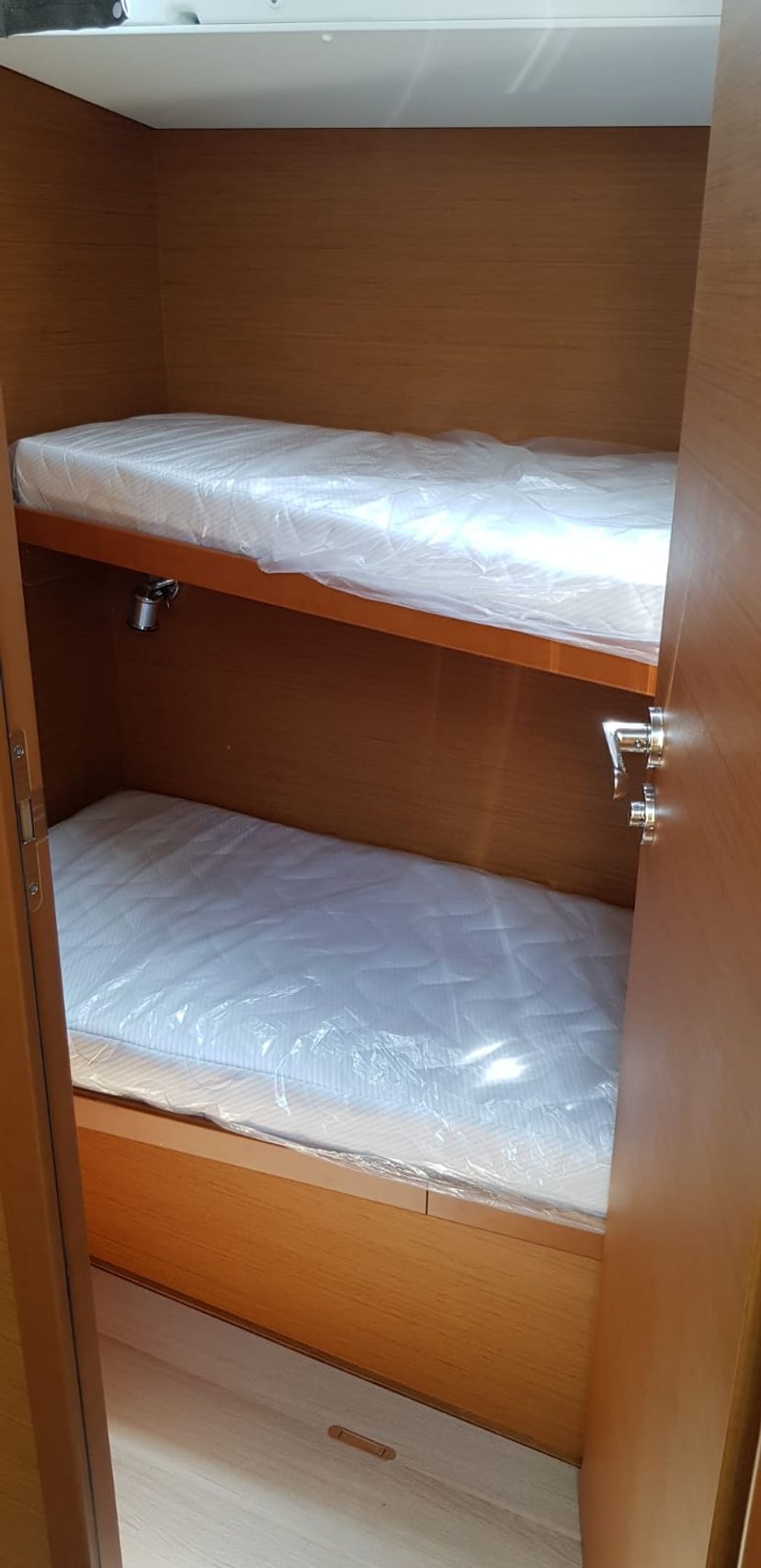 Jeanneau 51 Pata