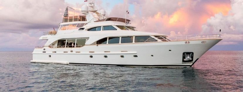 Benetti 110