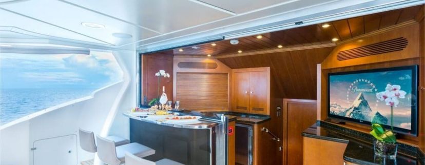 Benetti 110