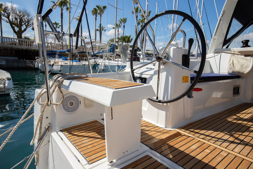 Beneteau OCEANIS 35.1 Levante - Standard line