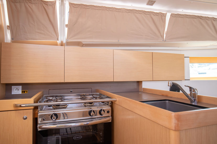 Beneteau OCEANIS 35.1 Levante - Standard line