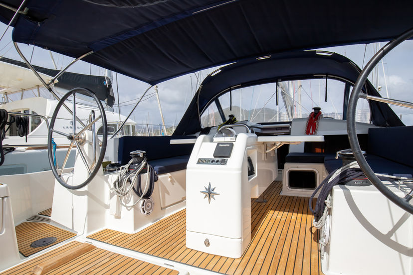 Jeanneau 40 Magics - Standard line